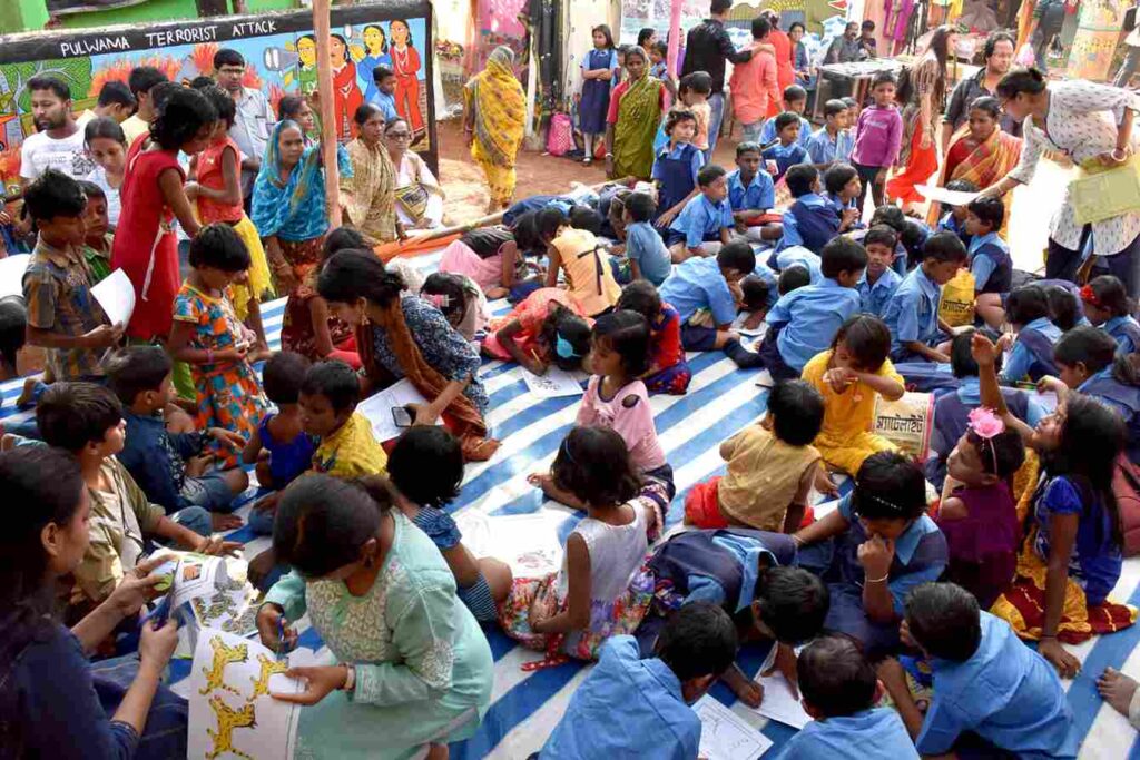 Learning the stokes. Photo: Banglanatak dot com Learning the stokes. Photo: Banglanatak dot com